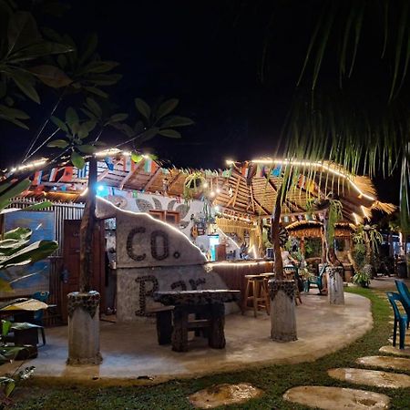 Eco Trekking Lodge, Bar & Jungle Tour'S Bukit Lawang Esterno foto