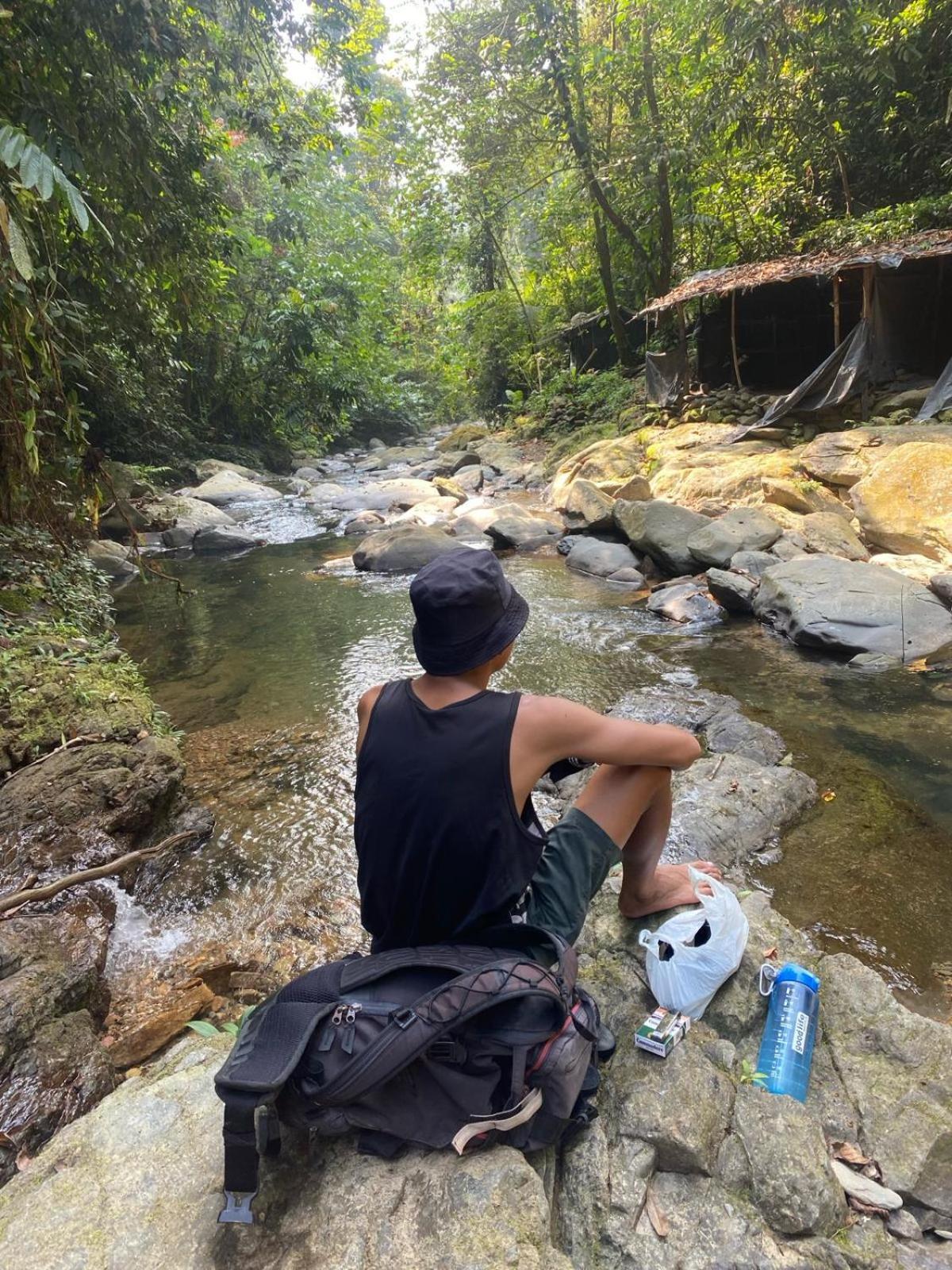 Eco Trekking Lodge, Bar & Jungle Tour'S Bukit Lawang Esterno foto