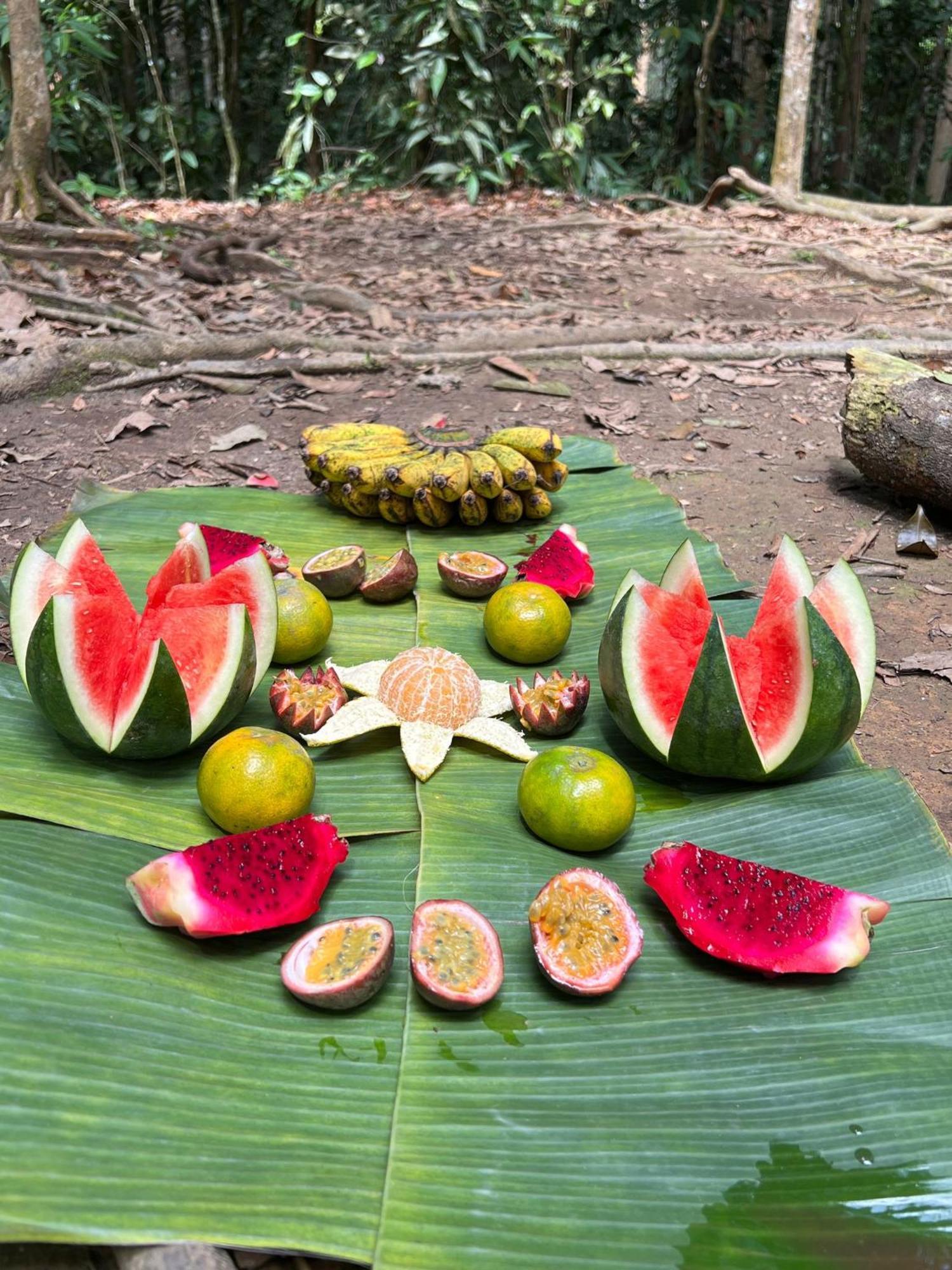 Eco Trekking Lodge, Bar & Jungle Tour'S Bukit Lawang Esterno foto